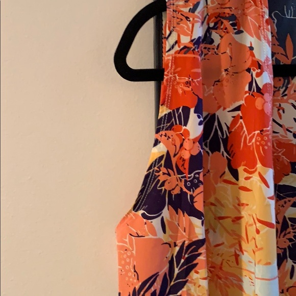 LuLaRoe Floral Flowing Sleeveless Topper Size M - Picture 4 of 10